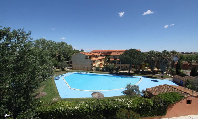 Les Hauts de Canet Apartment | Apartment for 8 people in a residence with swimming pool and parking