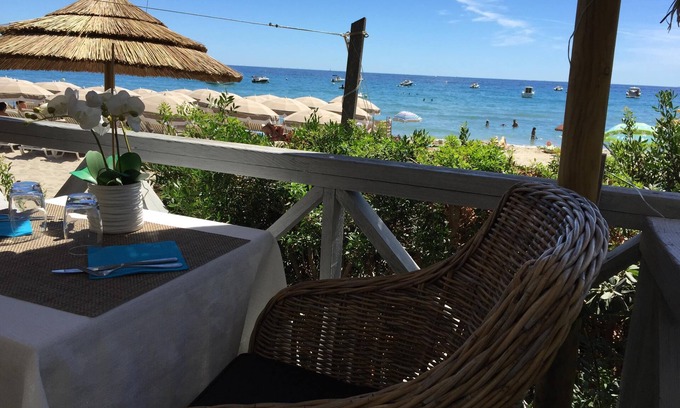 Le Lavandou Apartment | Apartment facing south T2 ground floor with swimming pool