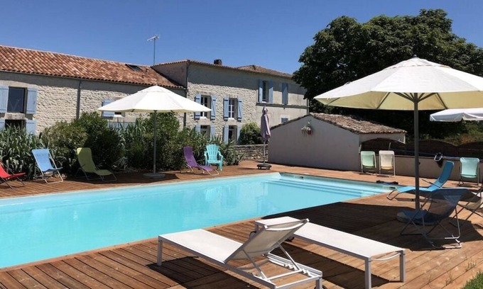 Saujon Apartment | Apartment farmhouse garden swimming pool - Le Carrelet