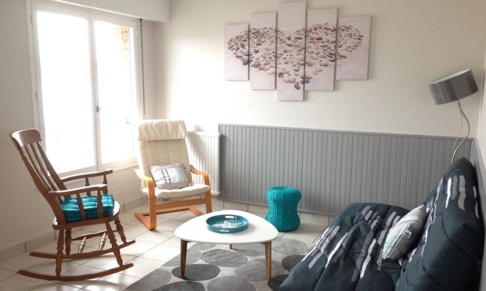 Erquy Apartment | Apartment feet in the water in Erquy breathtaking sea views!