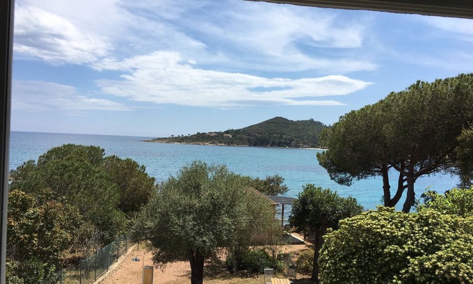 Favone Apartment | Apartment for 4 people, 1st floor, very nice sea view, direct access to the beach