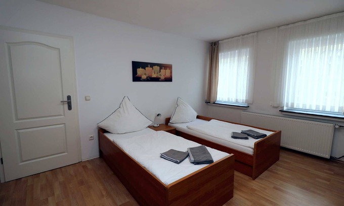 Frohnhausen Apartment | Apartment for 4 guests with 53m² in Essen (127792)