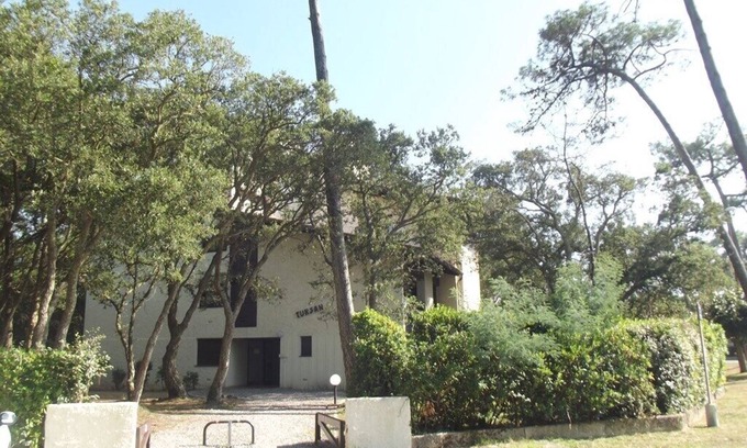 Seignosse Apartment | Apartment for 5 people - TURSAN residence near the Bourdaines beach