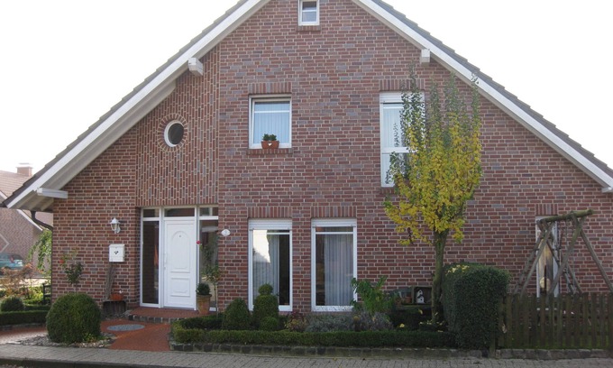 Wettringen Apartment | Apartment for 6 people with garden. For fitters and cyclists