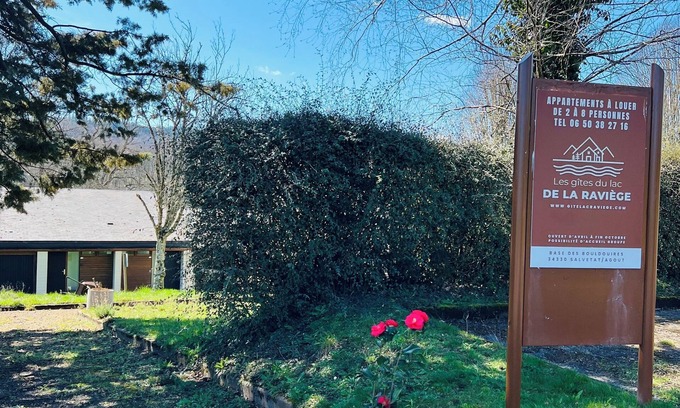 La Salvetat-sur-Agout Apartment | Apartment "C" for 5 people 200 m from Lac de la Raviège