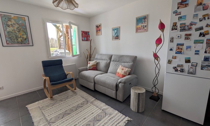 Saint-Julien-en-Born Apartment | Apartment with garden near the beach