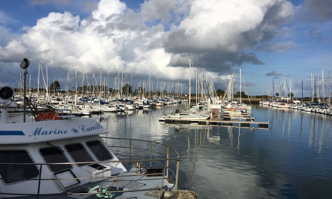 Saint-Vaast-la-Hougue Apartment | apartment on the port of Saint-Vaast-la-Hougue