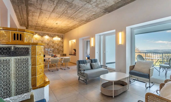 Obersalwey Apartment | Apartment 'Franziska' with Mountain View, Shared Garden and Wi-Fi
