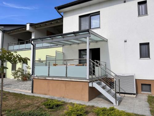 Donnerskirchen Apartment | Apartment Fuchs-1 by Interhome