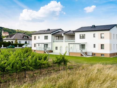 Donnerskirchen Apartment | Apartment Fuchs-2 by Interhome