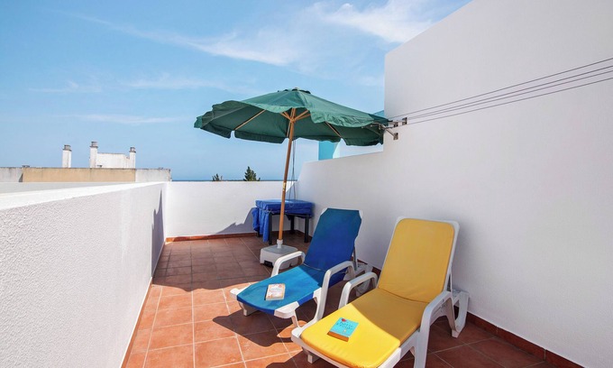Tavira Apartment | Apartment 'Gina' with Private Terrace, Wi-Fi and Air Conditioning