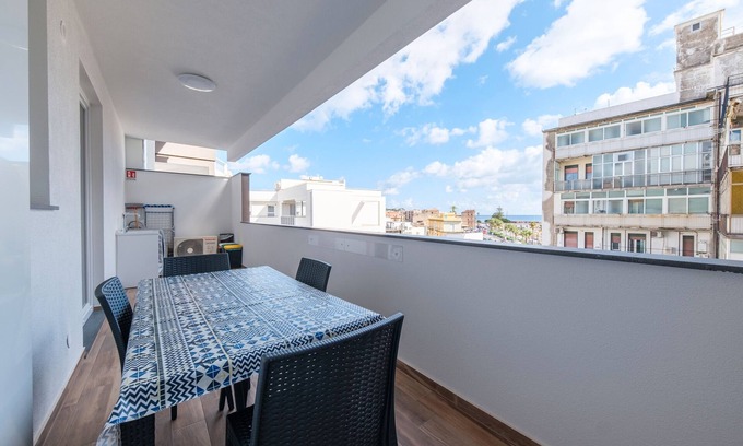 Milazzo Apartment | Apartment 'Grace Home 2' with Sea View, Wi-Fi and Air Conditioning