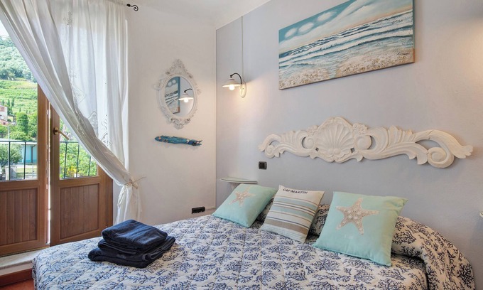 Borgo a Mozzano Apartment | Apartment 'Hilary House' with Balcony