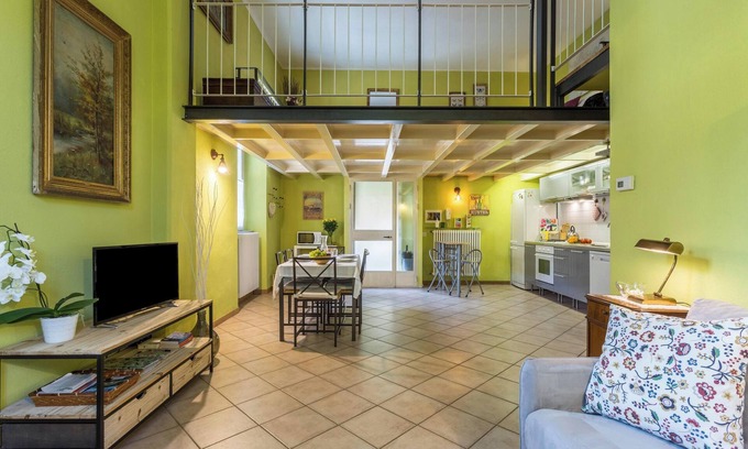 Como Apartment | Apartment "Il Soppalco" with Mountain View, Wi-Fi & A/C