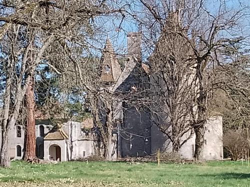 Layrac Apartment | Apartment in a Renaissance castle