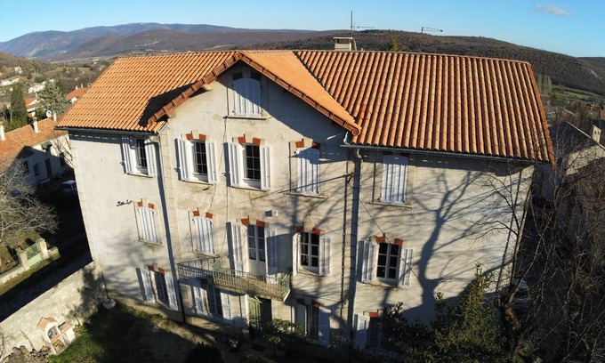 Banon Apartment | Apartment in character house with garden and swimming pool