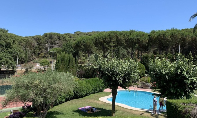 Platja d'Aro Apartment | Apartment in guarded residence overlooking swimming pool