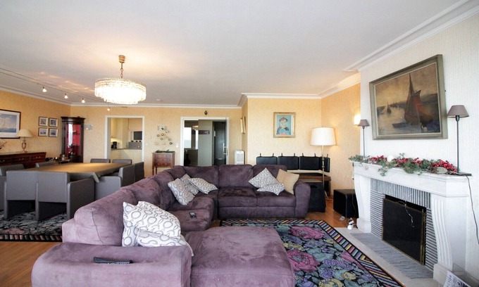 Knokke Apartment | Apartment in Het Zoute near Zeedijk Promenade
