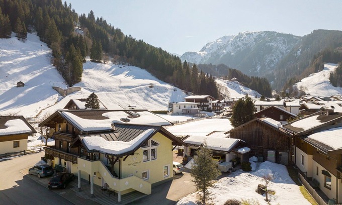 Hollersbach im Pinzgau Apartment | Apartment in Hollersbach near Ski Lift