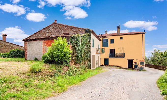 Lampaggio Apartment | Apartment in Lamporecchio near Vinci