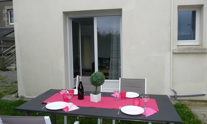 Plouguerneau House | Apartment in Lilia near Sandy Kastell Ac'h Beach