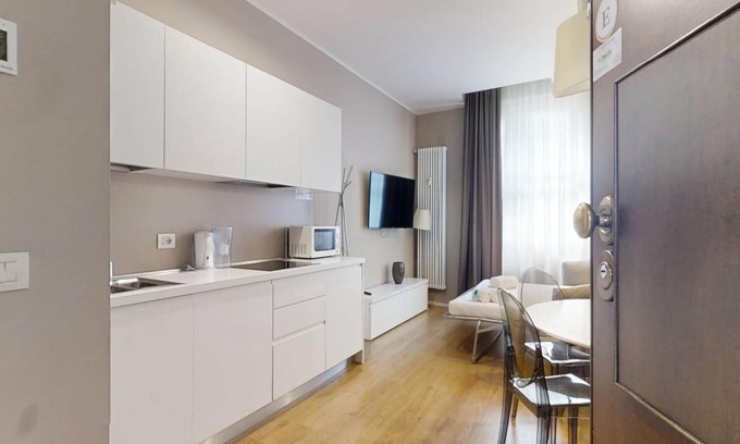San Babila Apartment | Apartment in Milan’s Historic Center