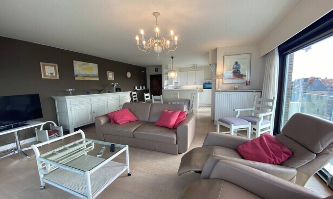 Nieuwpoort-aan-Zee Apartment | Apartment in Nieuwpoort near Sandy Beaches