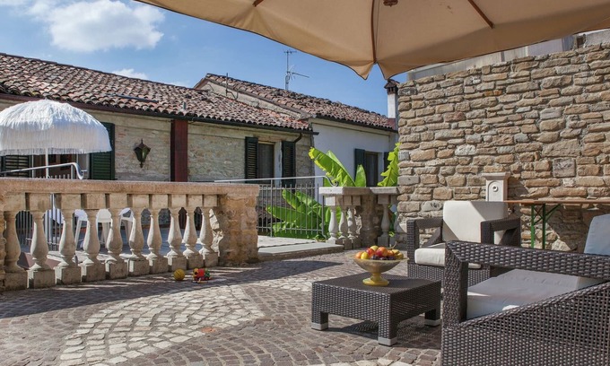 Modigliana Apartment | Apartment in quiet and green environment with swimming pool