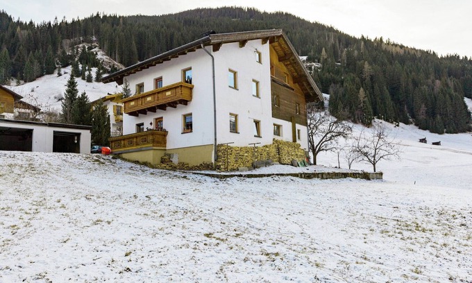 See Apartment | Apartment in See near Ski Slopes
