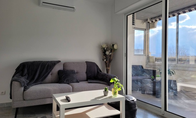 Aubagne Apartment | Apartment in the center of Aubagne (near Calanques Cassis beaches)