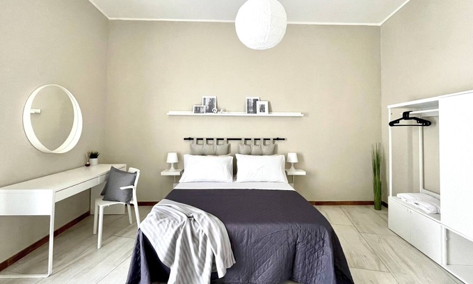 Caiazzo Apartment | Apartment in the historic center