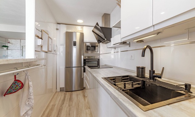 Aguadulce Apartment | Apartment "Infinito" with Sea View & Wi-Fi