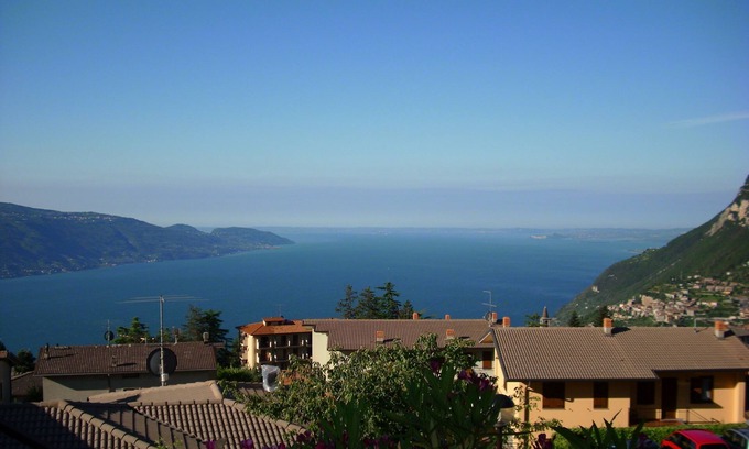 Gardola Apartment | Apartment inTignale Gardola-on the plateau between Limone and Gargnano