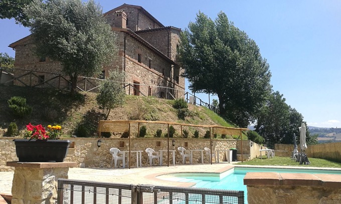 Fratta Apartment | Apartment Iris 3 Bedrooms,2 Bath, Living Room 10 Pax