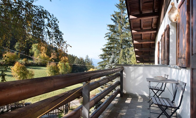 Santo Stefano dʼAveto Apartment | Apartment "Agriturismo La Casa sul Poggio - Monte Penna" with Terrace, Shared Pool