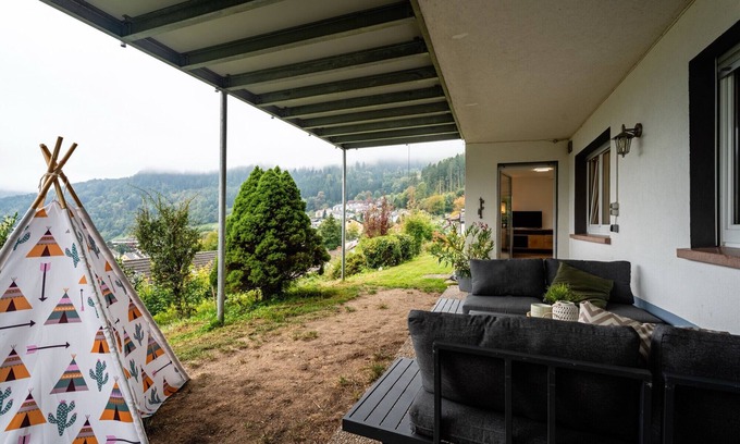 Wolfach Apartment | Apartment 'Kinzigtalblick' with Mountain View, Private Terrace and Wi-Fi