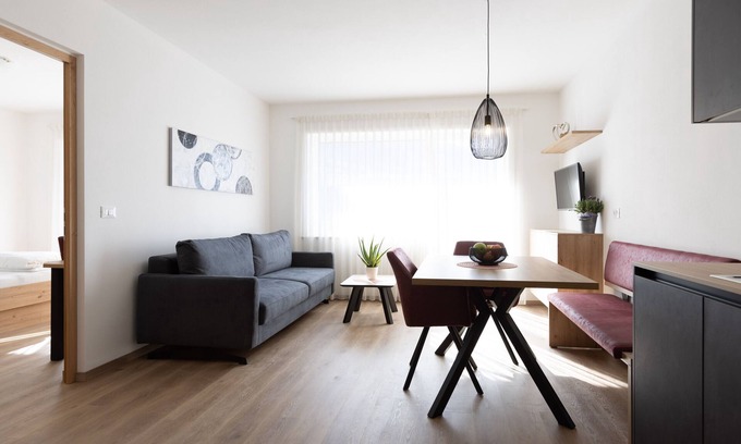 Rifiano Apartment | Apartment "Kleon 2" with Mountain View, Shared Pool & Wi-Fi