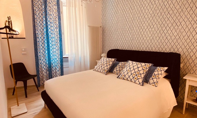 Vernazza Apartment | Apartment 'La Conchiglia Doro' with Wi-Fi and Air Conditioning