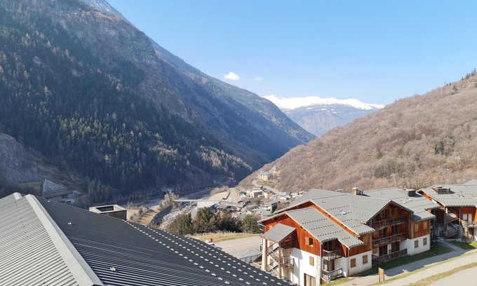 Orelle Apartment | Apartment 'La Montagne' with Private Pool, Balcony and Wi-Fi
