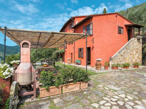 Buti Apartment | Apartment La Sorgente - BUT150 by Interhome