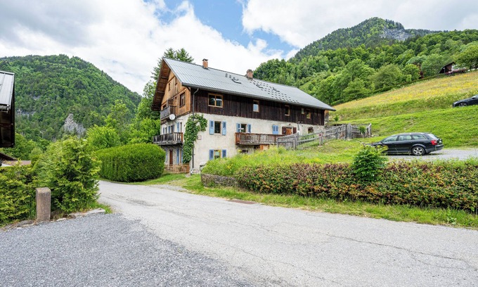 Flumet Apartment | Apartment 'Le Grand Tétras' with Shared Terrace, Balcony and Wi-Fi