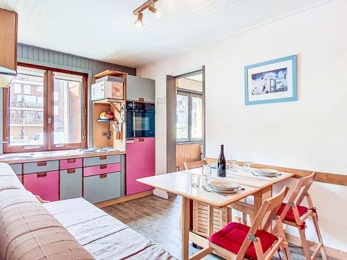 Les Almes Apartment | Apartment Les Chaudes Almes by Interhome