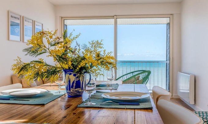 Jullouville Apartment | Apartment Les Mouettes by Interhome