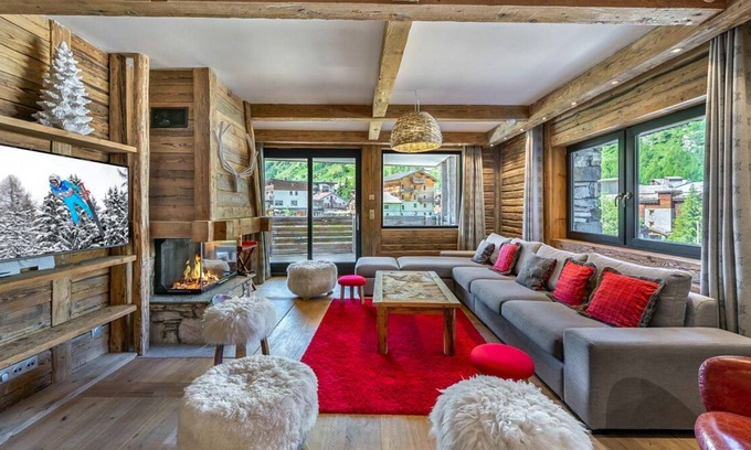 Val-d'Isere Villa | Apartment Louis - Four Bedroom Villa, Sleeps 8