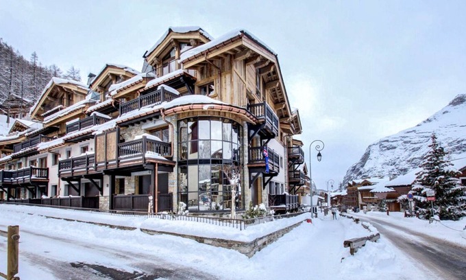 Val-d'Isere Villa | Apartment Lucienne - Four Bedroom Villa, Sleeps 8