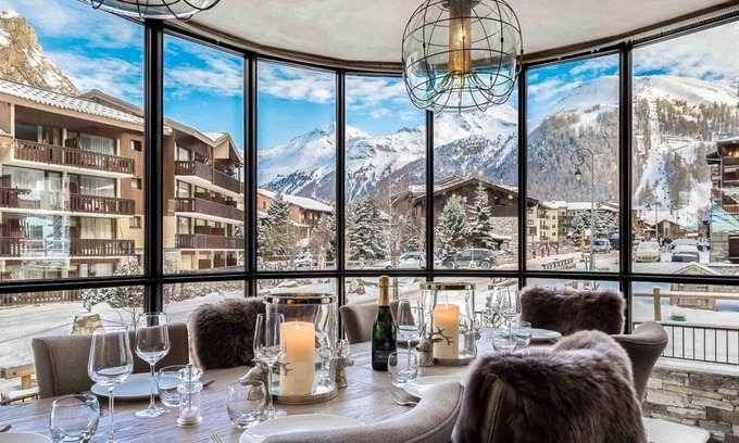 Val-d'Isere Villa | Apartment Margaux - Four Bedroom Villa, Sleeps 10