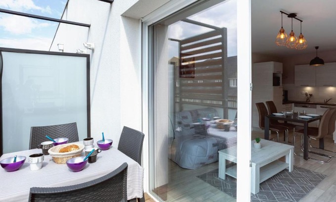 La Madeleine-Bellevue Apartment | Apartment Montjoie- Bat A by Interhome