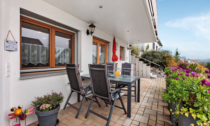 Weilheim Apartment | Apartment 'Morgensonne' with Mountain View, Private Terrace and Wi-Fi