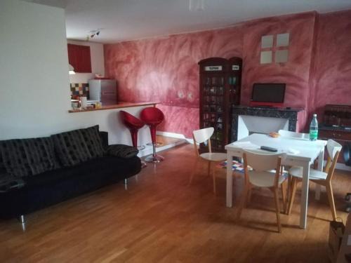 Thorigny-sur-Marne Apartment | Apartment near Disney, 25 min from Paris