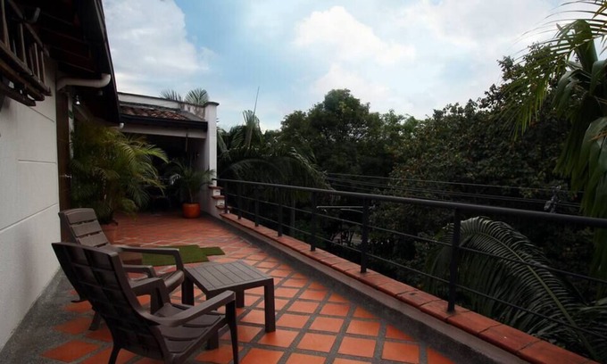 Guayabal Apartment | Apartment near the Enrique Olaya H airport